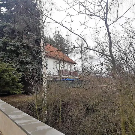 Rekreacni Dum U Rybnika Rostyn- Lodge Telč