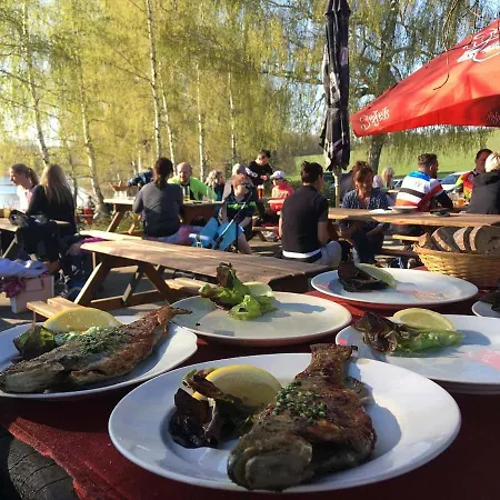 Rekreacni Dum U Rybnika Rostyn- Telč